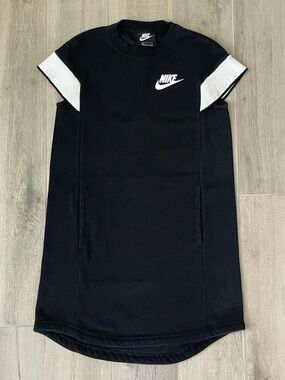 Nike Girls Black Fleece Sweatshirt Dress White Sleeve Detail Size Large (Youth)